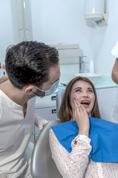 Best Emergency Dental Care for Broken or Chipped Teeth in Chandler, IN